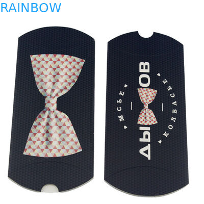 กล่องกระดาษต่อผมขาวดำมีขนาดที่กำหนดเองและโลโก้ในรูปหมอน