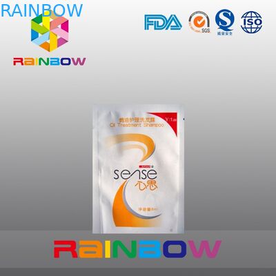 ถุงพลาสติกที่ใช้แล้วทิ้งแชมพูที่จับถุงตราประทับที่มีรอยฉีกขาด