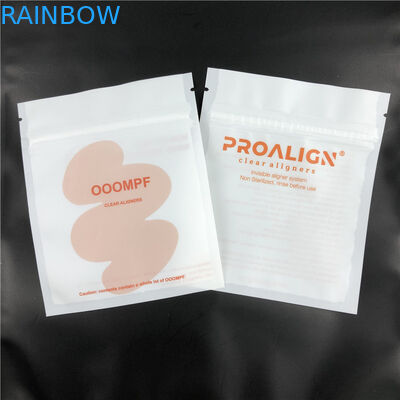 Matt Black Braces Aligners Flat Mylar Ziplock กระเป๋าด้านหน้าใสสำหรับอุปกรณ์เสริมฟัน