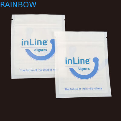 สีดําแมท กระเป๋าบรรจุ Ziplock ขนาดเล็กที่สามารถนําไปใช้ได้อีกครั้ง สําหรับกระเป๋าปรับที่มองไม่เห็นใส กระเป๋าบรรจุเครื่องกําจัดเส้นเลือดขอด