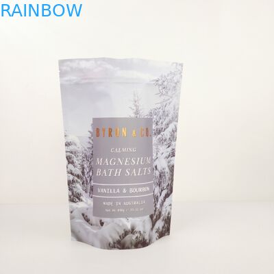 การเก็บอาหารสัตว์เลี้ยงที่มิตรต่อสิ่งแวดล้อม ในสี CMYK