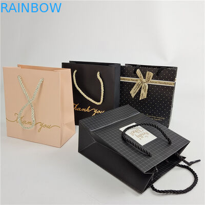 คุณภาพสูง Custom Digital Printing Logo กระเป๋ากระดาษช้อปปิ้งที่พิมพ์ กระเป๋าบรรจุ ขาว 110 กรัม สามารถนําไปใช้ใหม่ได้