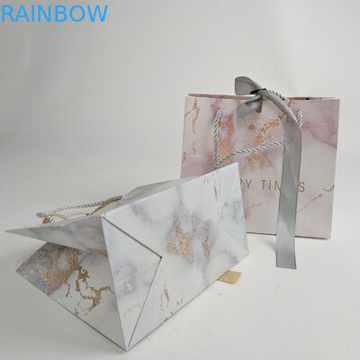 กระเป๋ากระดาษที่กําหนดเอง กระเป๋ากระดาษย่อยสลายชีวภาพ สําหรับการช้อปปิ้ง ด้วยการพิมพ์โลโก้