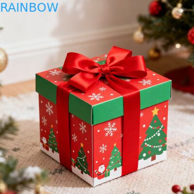 กล่องของขวัญสี่เหลี่ยมผืนผ้า Kraft รีไซเคิลได้ ย่อยสลายได้ ฝาพับ ริบบิ้น เคลือบ UV ด้าน กล่องของขวัญวันเกิด คริสต์มาสแบบกำหนดเอง