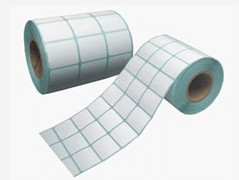 ป้ายสติกเกอร์กาวกระดาษสี่เหลี่ยมสีขาวที่ไม่ได้พิมพ์ในม้วน