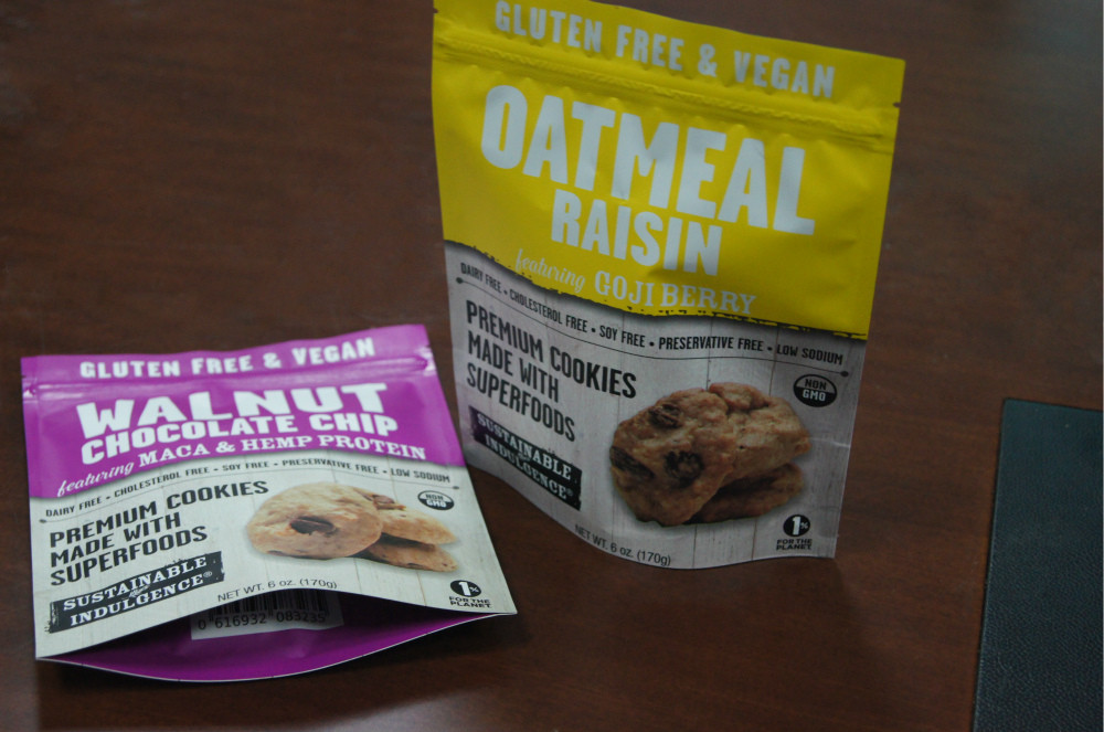 อาหารเกรดพลาสติกบรรจุภัณฑ์ขนม Doypack ด้วย Ziplock ในการออกแบบที่กำหนดเอง