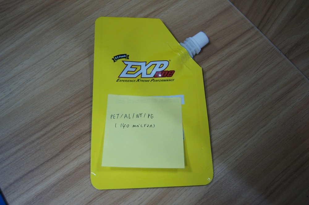 ลามิเนตยืนขึ้นพวยถุงบรรจุภัณฑ์ด้วยน้ำมันหล่อลื่นบรรจุภัณฑ์ถุงพวยด้านข้าง