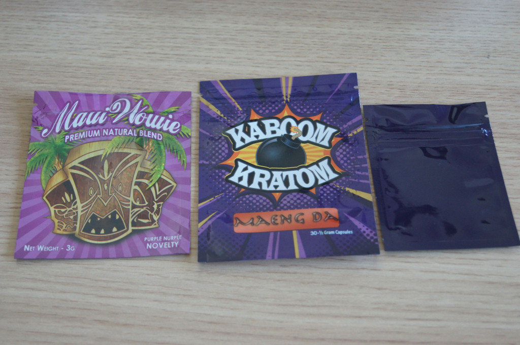 น้ำยาเคมีตราสามด้าน maeng da kratom ziplock ถุงบรรจุภัณฑ์