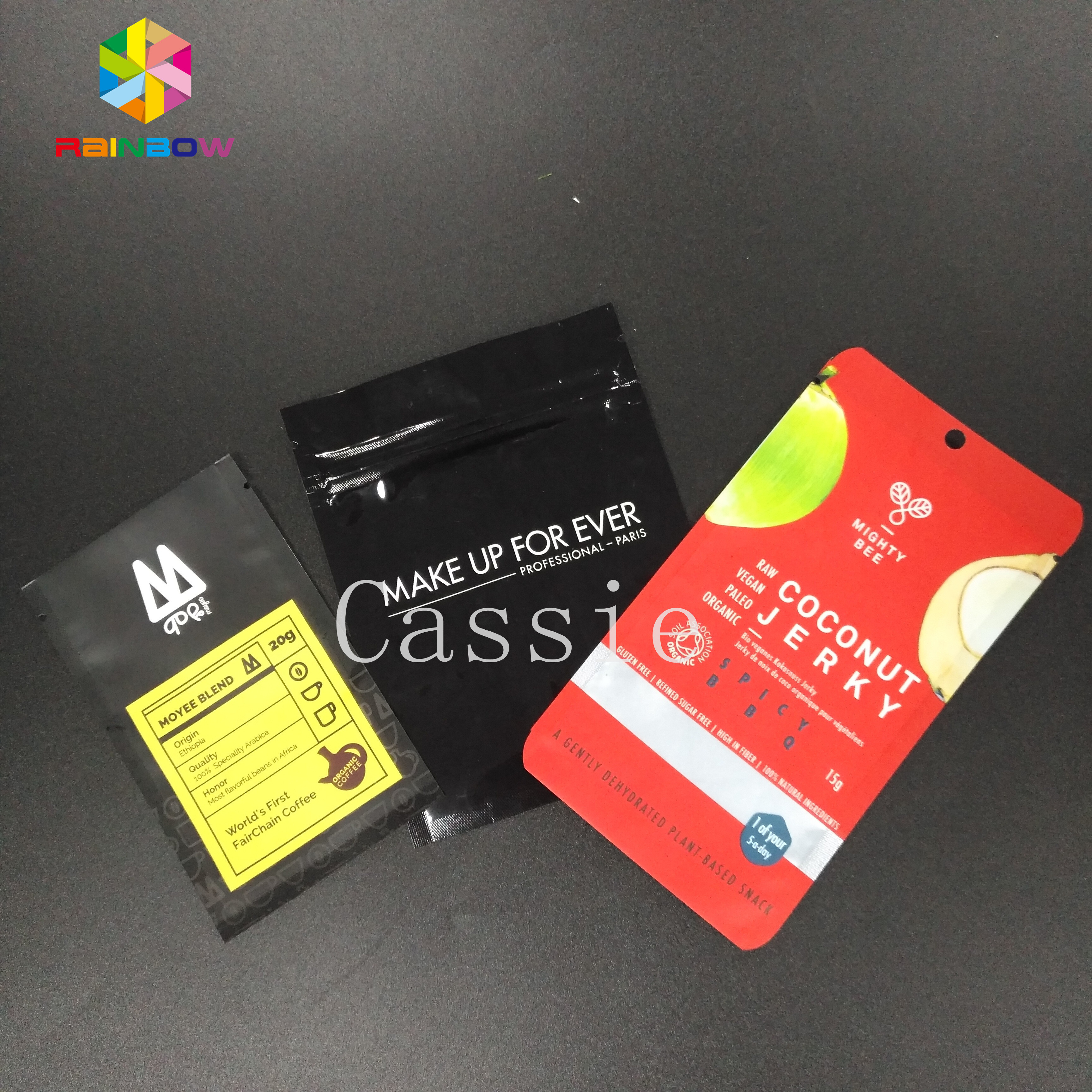 อลูมิเนียมฟอยล์ถุงพลาสติกบรรจุภัณฑ์รูปแบบพิเศษครีมตัวอย่างน้ำมัน