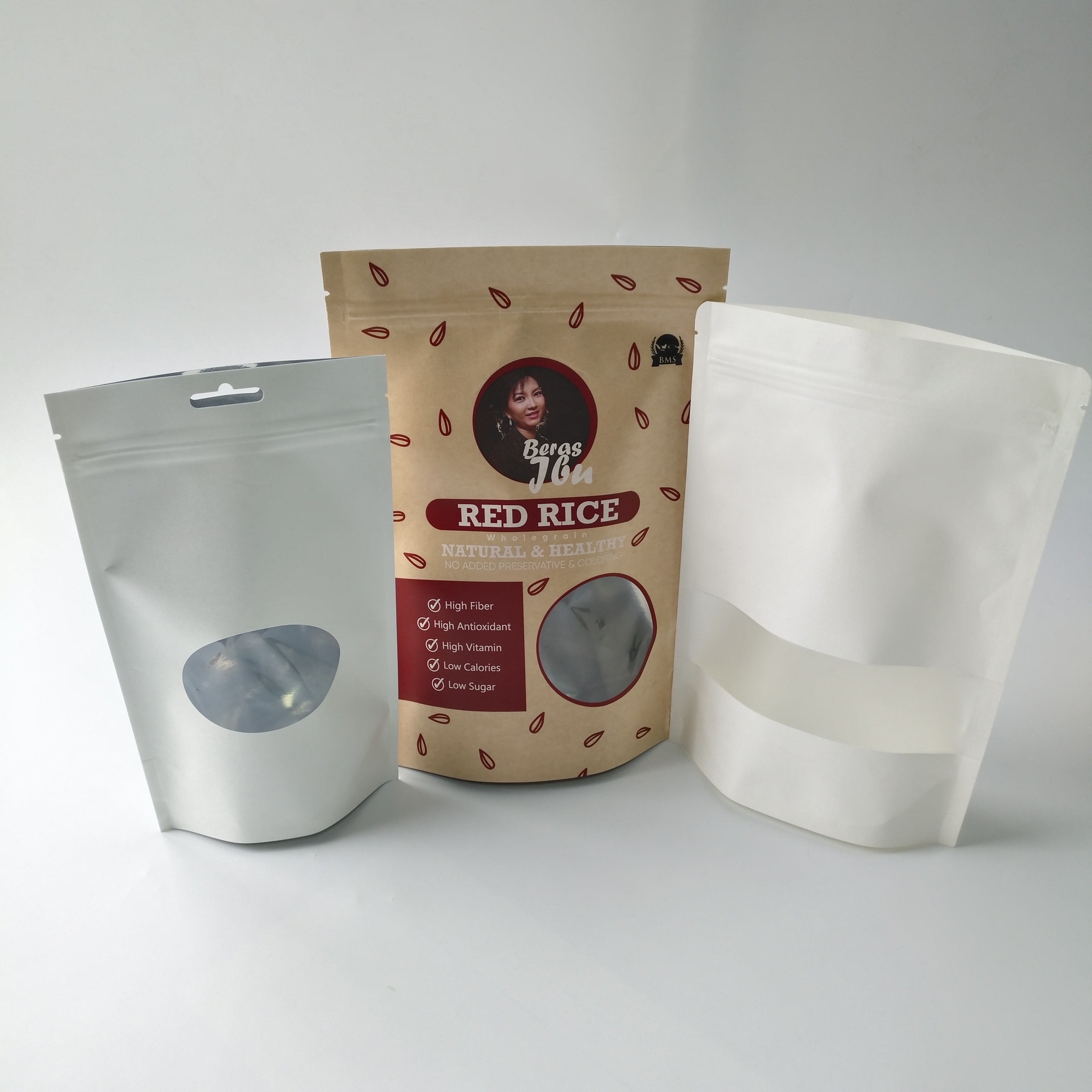 ยืนขึ้นถุงบรรจุภัณฑ์กล่องกระดาษบรรจุภัณฑ์อาหารเกรดด้วยหน้าต่างสี่เหลี่ยม / วงรีชัดเจน