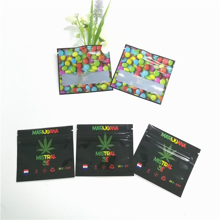 อลูมิเนียมเกรดอาหารฟอยล์ Stand Up กระเป๋าบรรจุภัณฑ์ขนม Cbd Gummy Bears บรรจุภัณฑ์