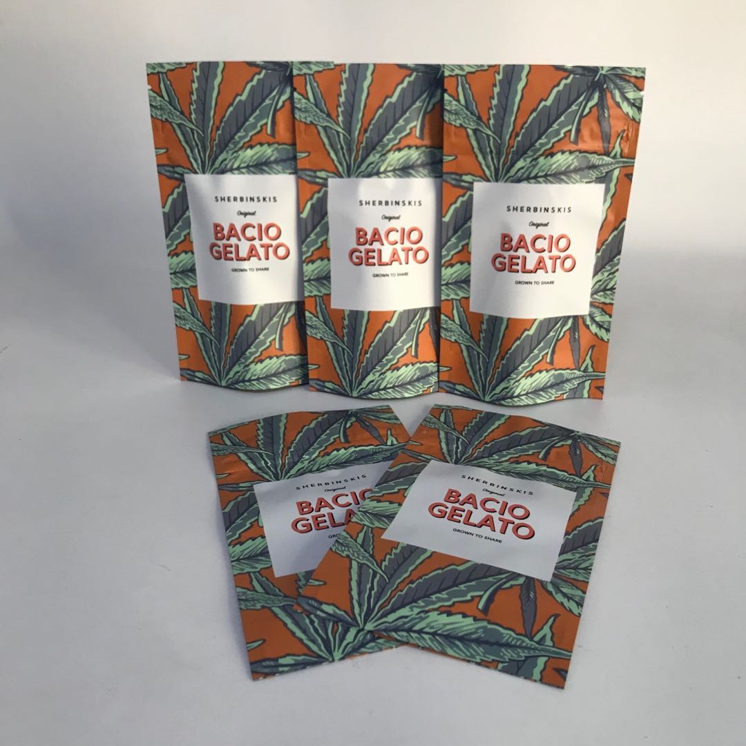 อลูมิเนียมฟอยล์ด้านที่ได้รับการยอมรับแบบกำหนดเองยืนขึ้นถุงบรรจุภัณฑ์กัญชา