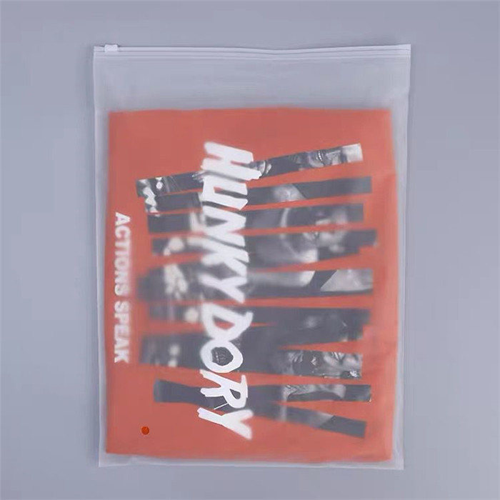 80mic SGS Resealable Clear Ziplock Bag CMYK สำหรับเสื้อผ้า
