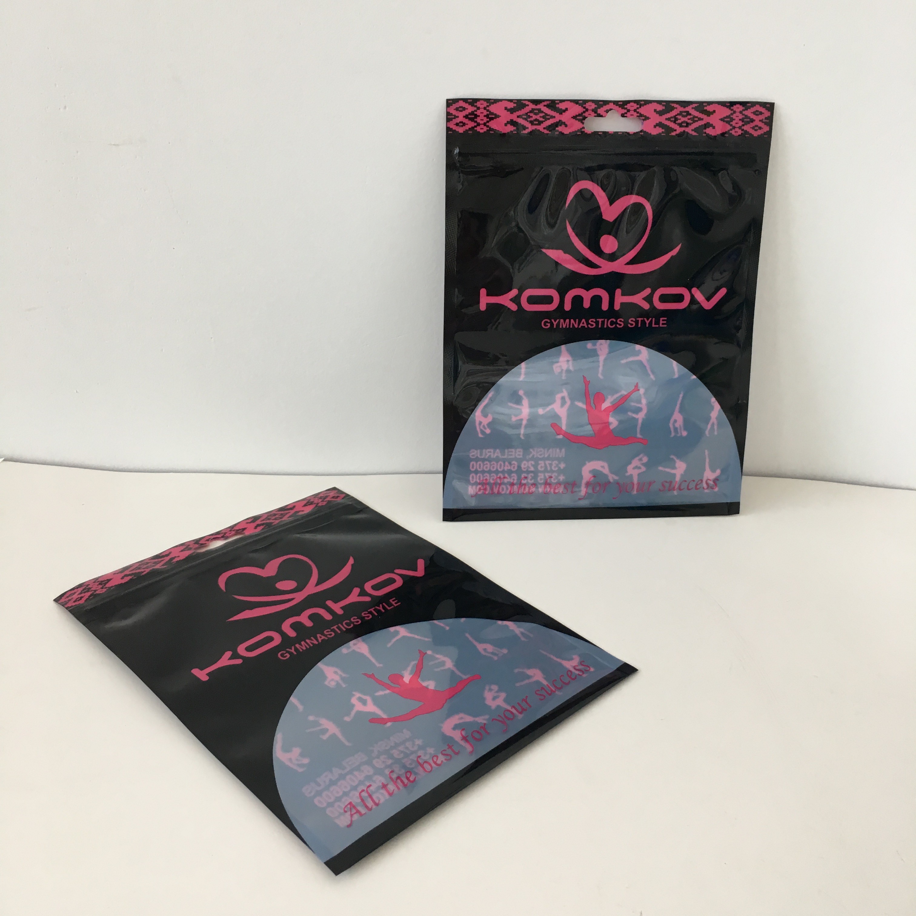 ถุงเท้ากีฬา CMYK MOPP เสื้อผ้า Stand Up Pouches Waterproof Opp