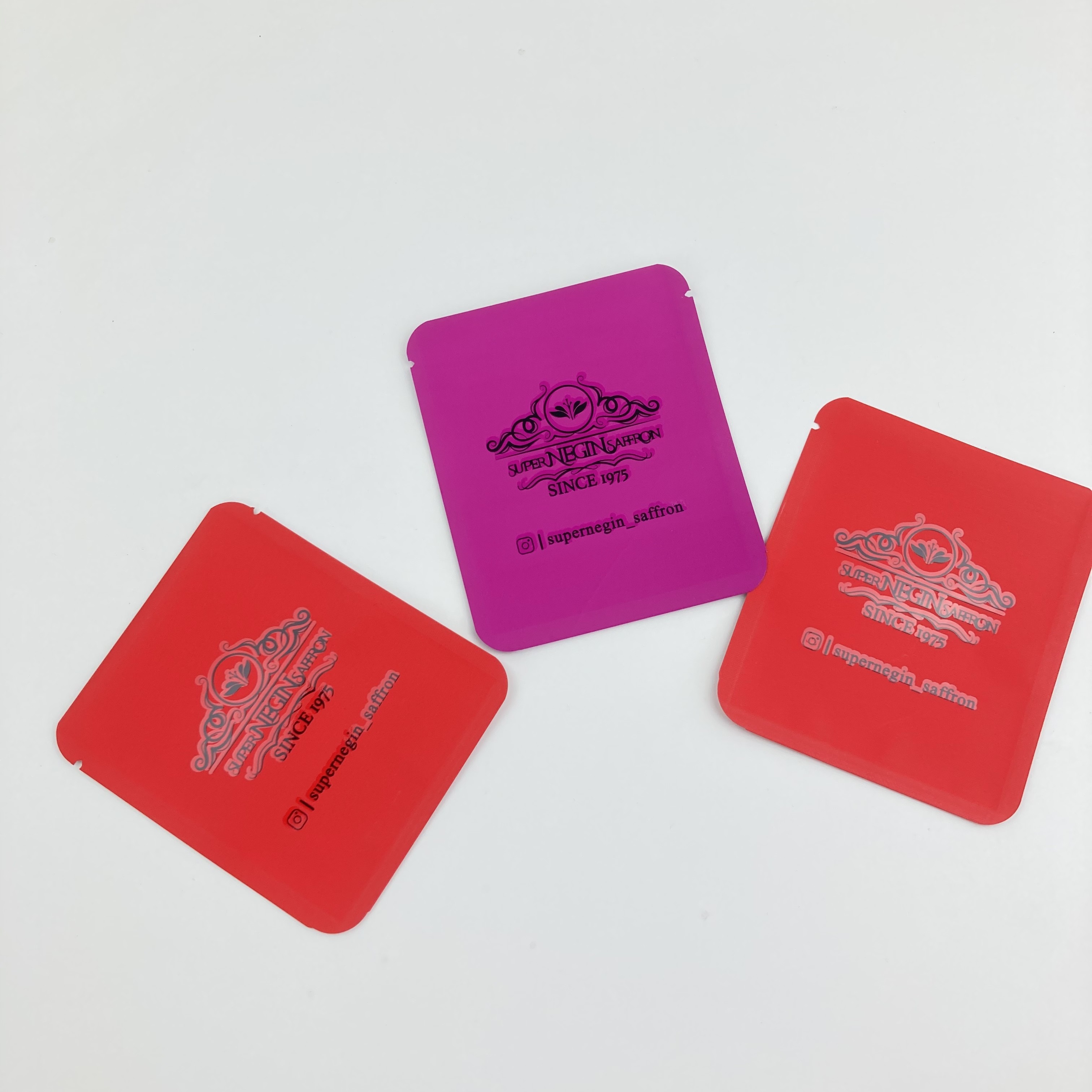 ขายส่งที่กำหนดเองอลูมิเนียมฟอยล์บรรจุภัณฑ์อาหารเมล็ดชาเคลือบแบนถุงถั่วบรรจุภัณฑ์ถุง