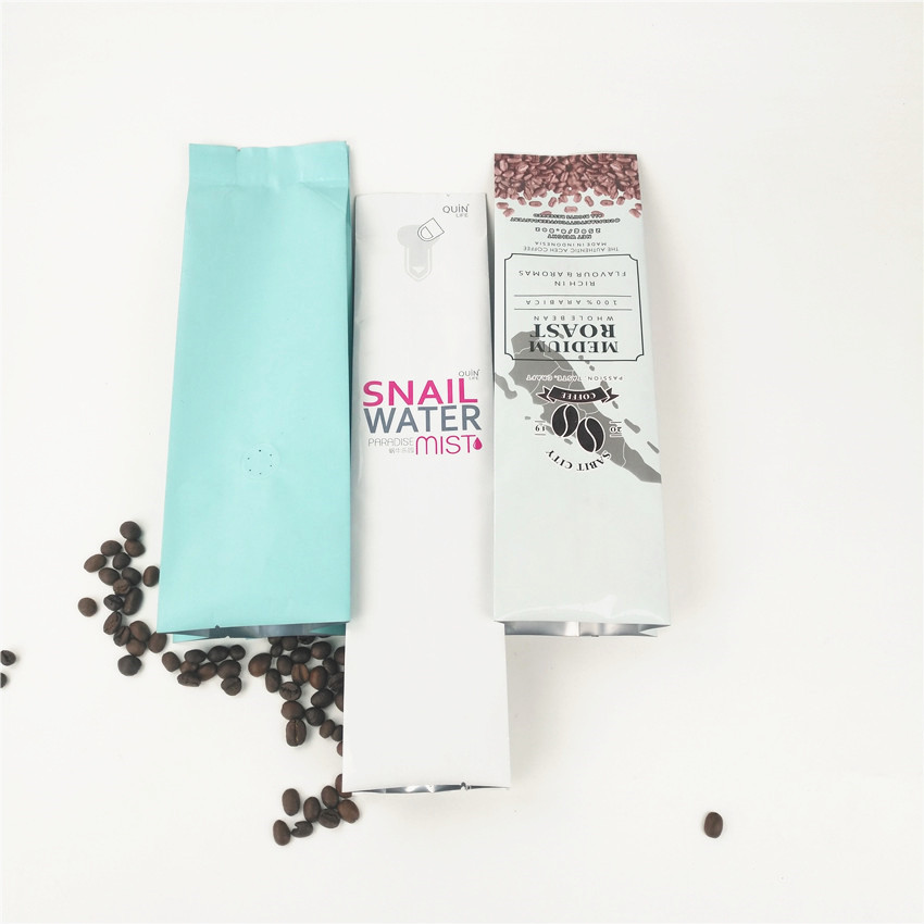 กระเป๋า Ziplock พิมพ์ CMYK 130mic VMPET 10C MOPP Pantone พร้อมโลโก้ของตัวเอง