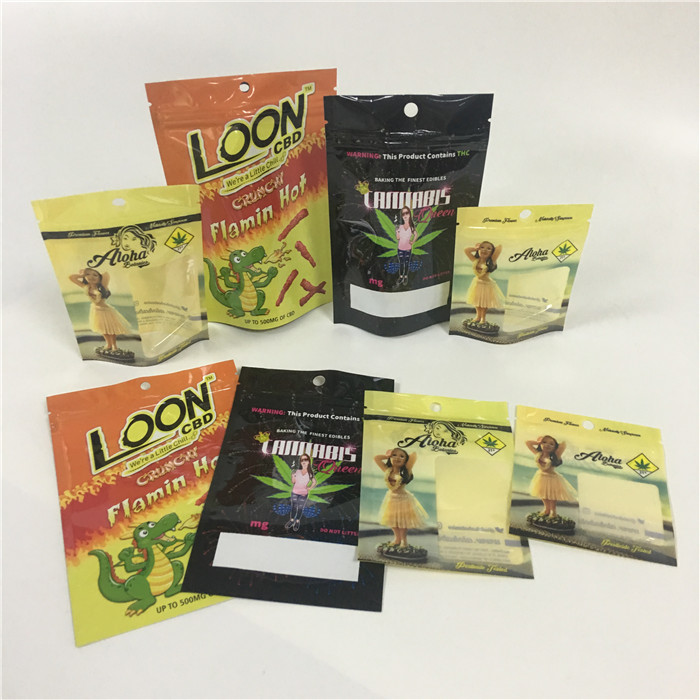 ถุง Ziplock แบบผนึกป้องกันกลิ่นได้ถุงพลาสติกโฮโลแกรมรูปร่างผิดปกติ