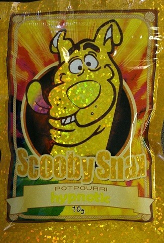 ถุงธูปสมุนไพรเคลือบเงา 10 กรัม Scooby Snax Hologram Yellow Potpourri